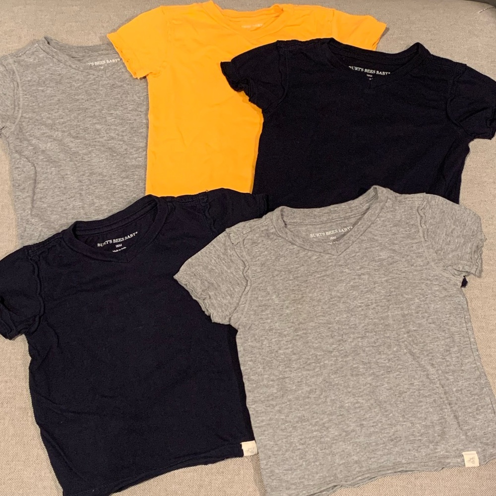 5 Burts Bees V-neck T-shirts’!!! - Picture 3 of 5